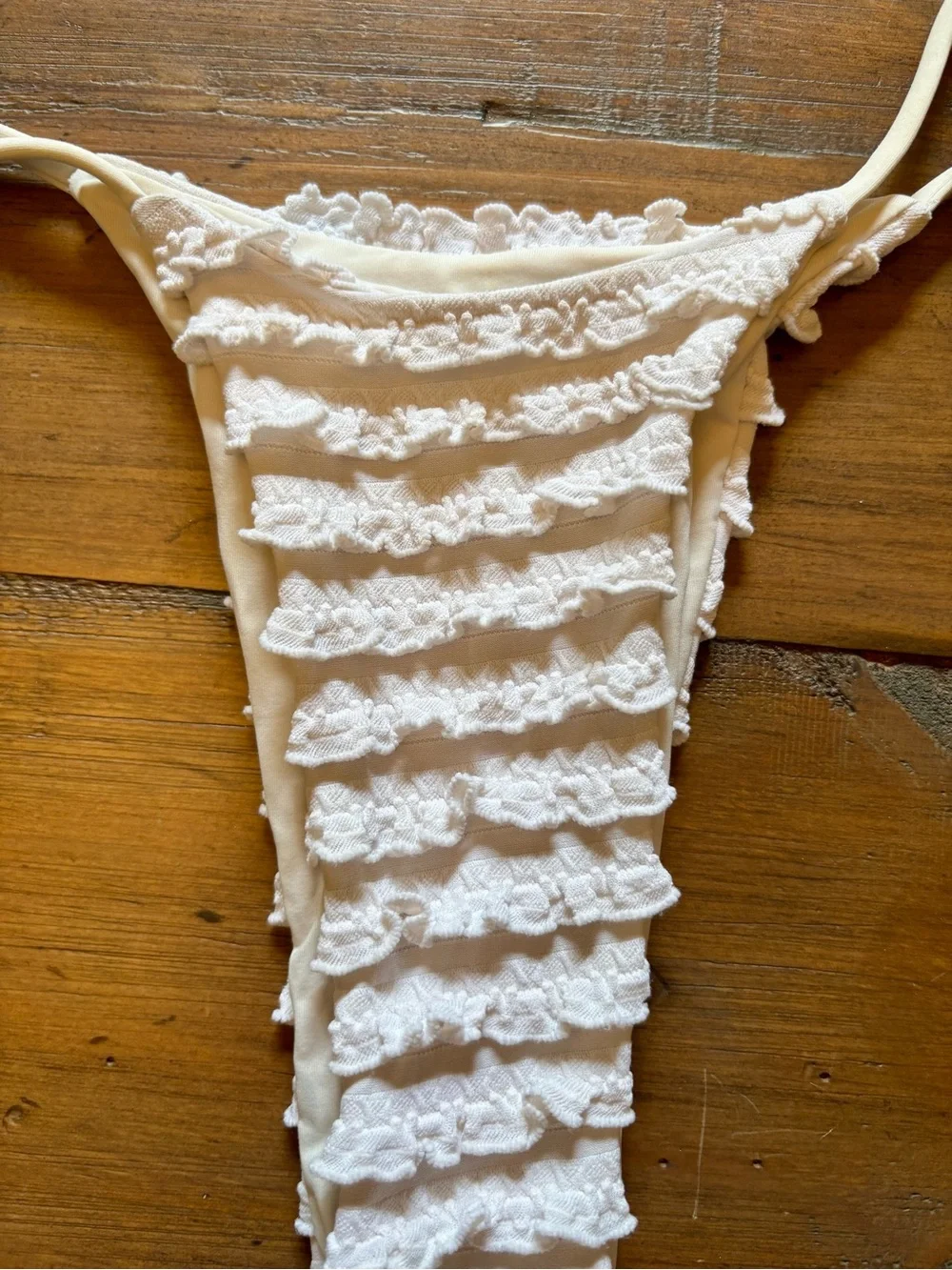 Rare!  Frankie’s bikinis x Sydney Sweeney white ruffle bikini set